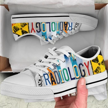 Простые штрихи Радиологическая печать с рисунком черепа Легкая уличная обувь с английским буквенным рисунком На подошве Обувь с низким берцем 1
